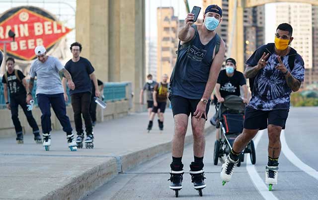 Pandemia trás de volta os patins às ruas do mundo